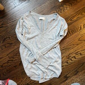 Abercrombie & Fitch Heather Gray Knit Top